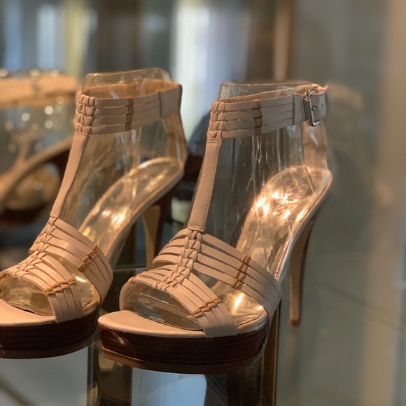 Guess Heels, Taupe - Picture 2 of 3